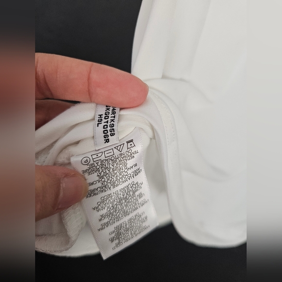 Tommy Hilfiger 3/4 sleeves in beautiful white Color! - Picture 8 of 8